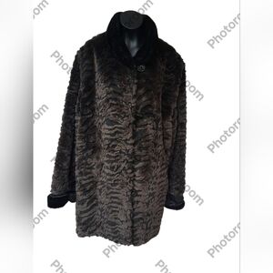 Novelti 11/12 Women's Faux Fur Coat